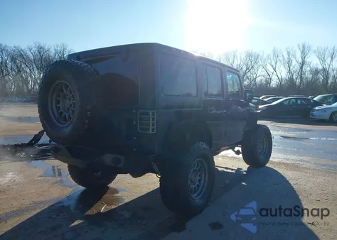 2013 Jeep Wrangler Unlimited Sport z USA, uszkodzony, nr VIN 1C4HJWDG4DL509247